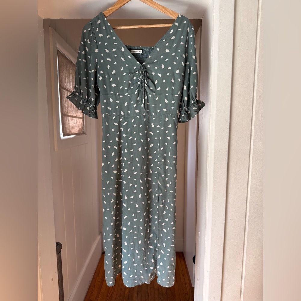 CLOSET CLEAR OUT Abercrombie & Fitch Sage Green Polka Dot Midi Dress